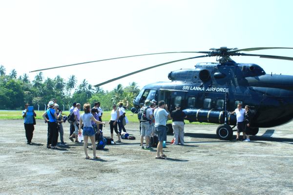 connConnaissance de Ceylan with
Helitours